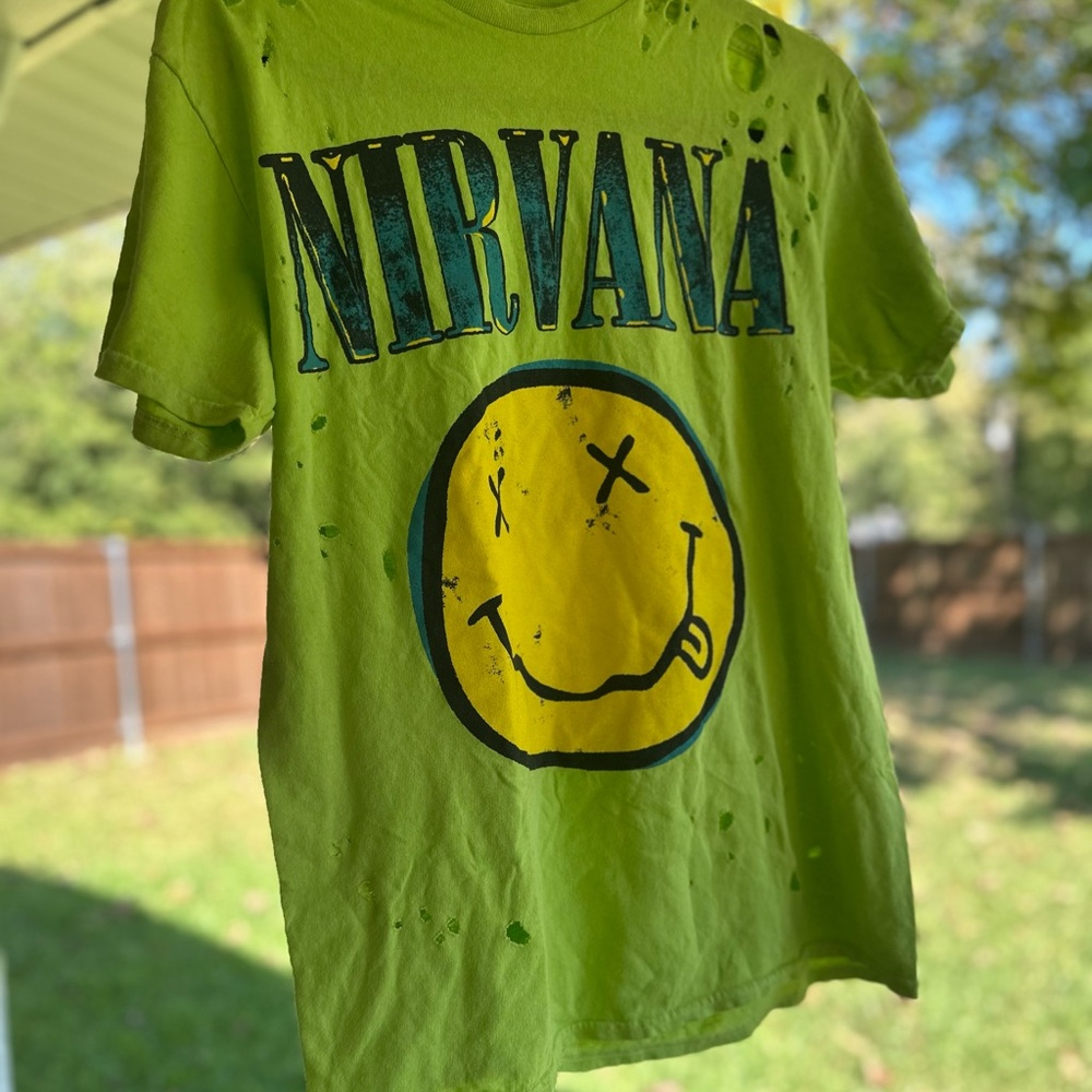 NIRVANA Distressed Graphic Tee